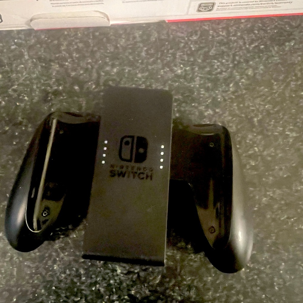Nintendo switch - Picture 4 of 7